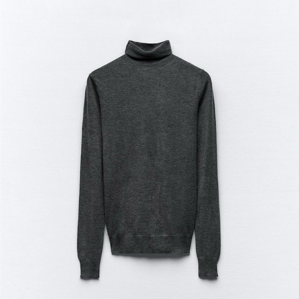 ZARA FUNNEL NECK SWEATER. NWT
